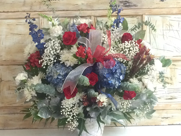 Elizabeth Sympathy Basket